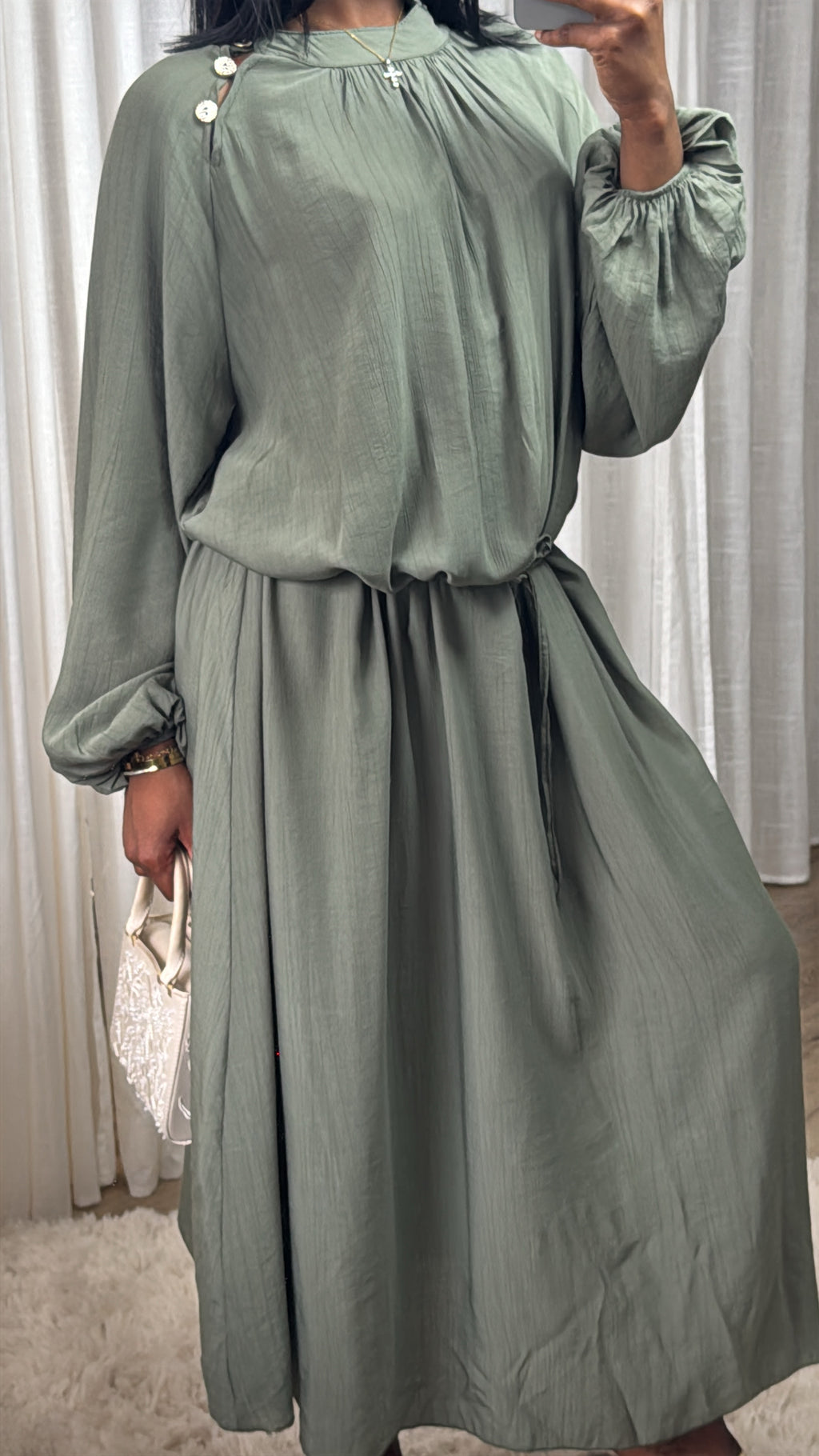 ROBE ABIGAEL KAKI